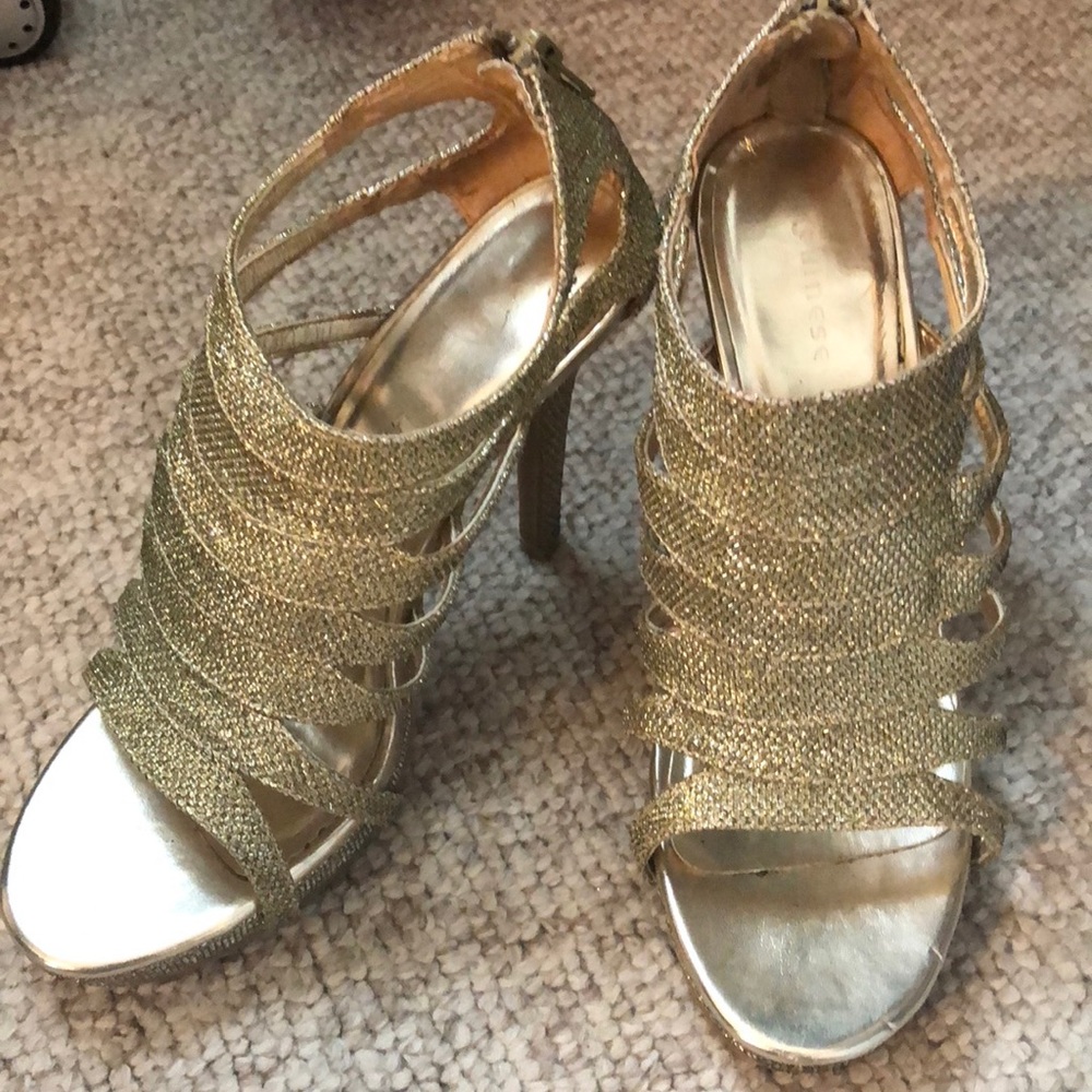 Chinese laundry heels